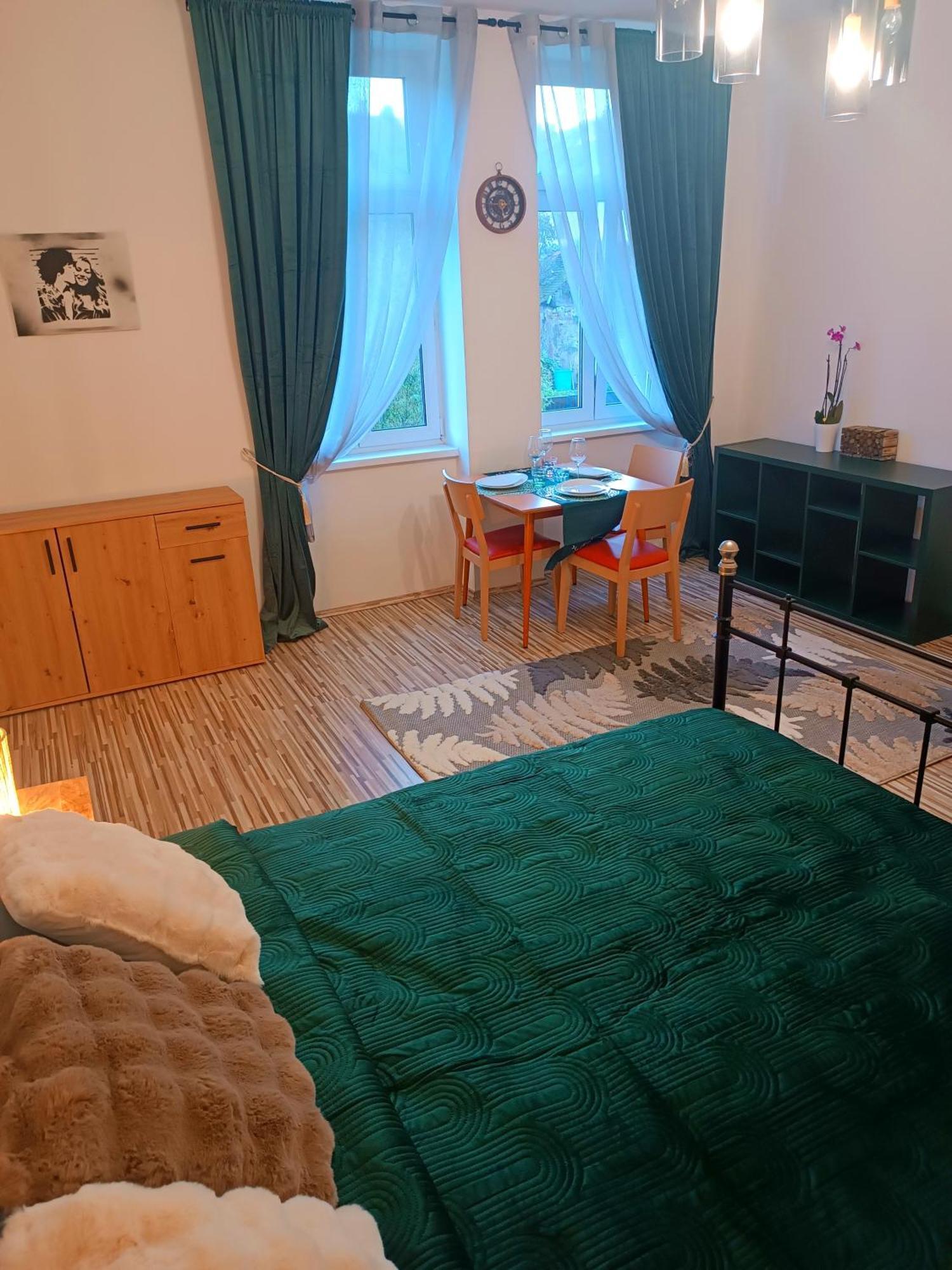 Family Apartments Center Of Muerzzuschlag Kültér fotó